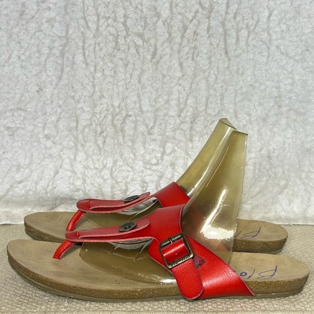 Blowfish Womens Red Thong Buckle/Strap Slip Resistant Casual Sandal Shoes SZ 9 - Picture 2 of 11